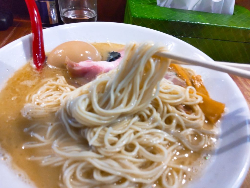 平塚 麺肆 秀膽 めんし ひでたん の濃厚鶏白湯ラーメンは絶品 平塚の名店入り間違いなし 西湘コネクト